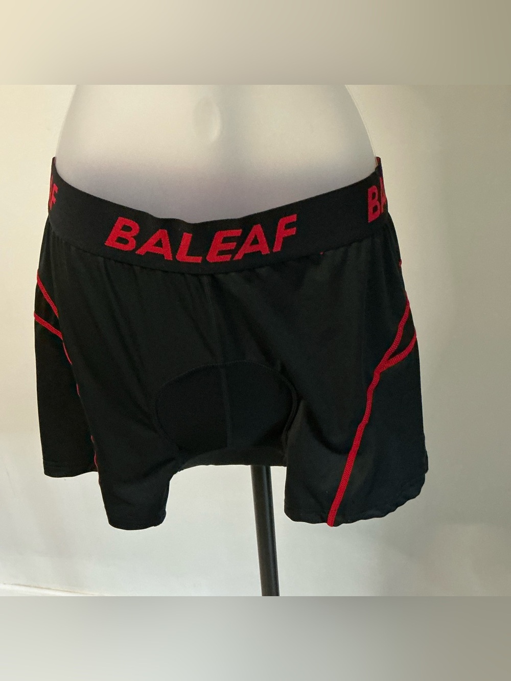Baleaf Cycling Shorts – Adult XL – Black – Padded – NWT